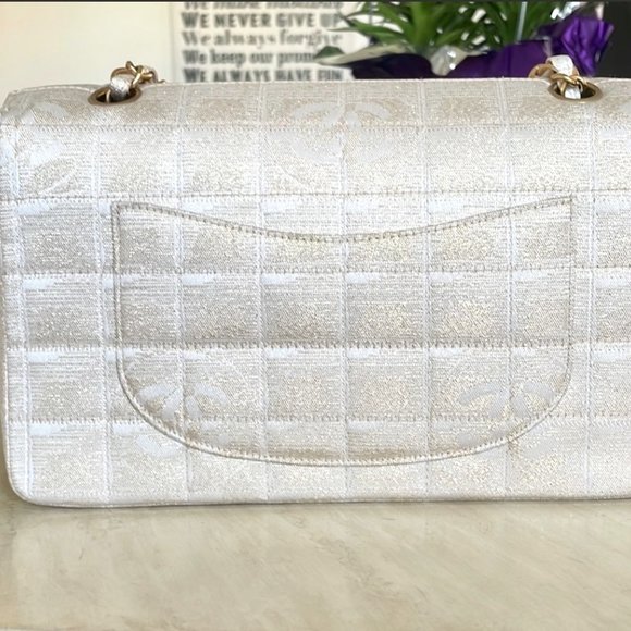 Authentic Beautiful Vintage Chanel Canvas Flap - Picture 5 of 9